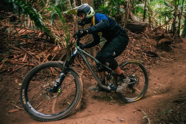 Le triathlon chez les jeunes : enjeux et conseils