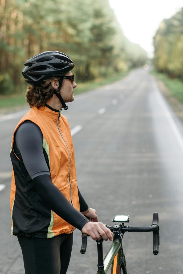 Casque vélo route : sécurité, confort et style pour cyclistes avides